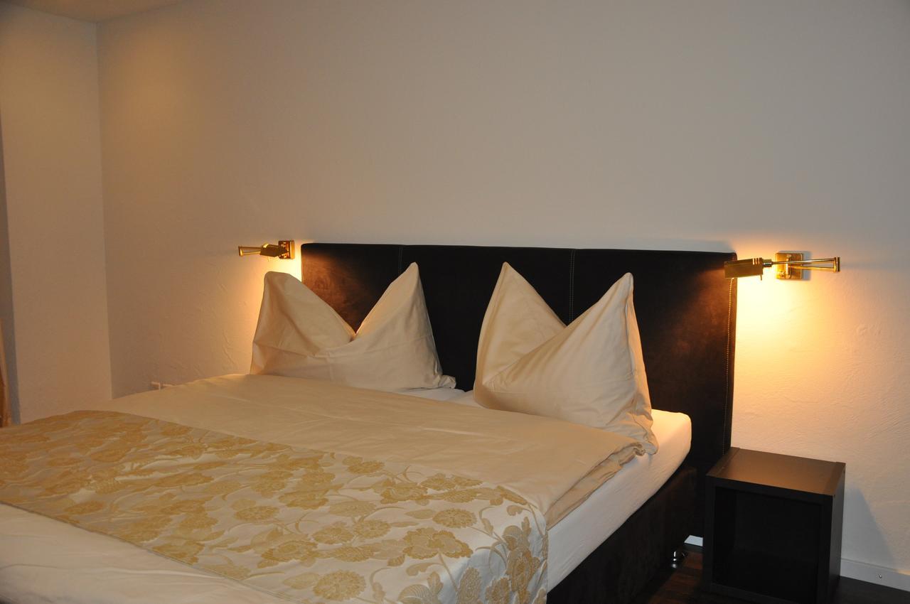 Hotel Loewen Mellingen Quarto foto